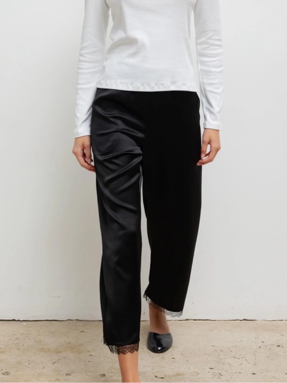 LESET Barb Lace Crop Pants Silky Lace Trim Pull On Elastic Waistband Black XS - Picture 3 of 9